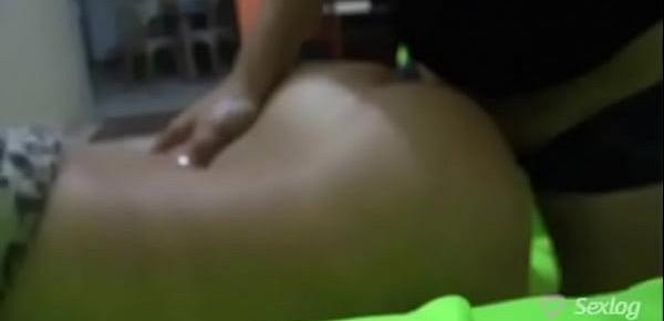 Sexo brasileiro com rabuda mulher em sexo no fim de semana